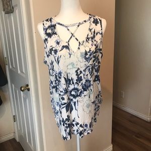 Strappy-neck blue floral 24/7 tank